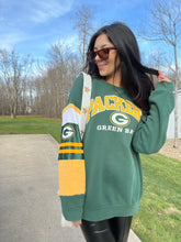 Load image into Gallery viewer, PATCH SLEEVE VINTAGE PACKERS CREWNECK
