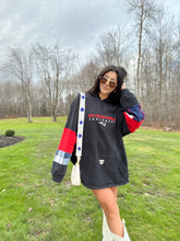 Load image into Gallery viewer, PATCH SLEEVE PATRIOTS HOODIE
