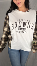 Load image into Gallery viewer, BROWN AND WHITE FLANNEL SLEEVE TOP
