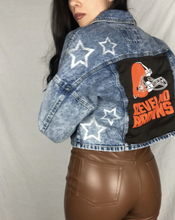 Load image into Gallery viewer, CLEVELAND BROWNS CROPPED DENIM JACKET
